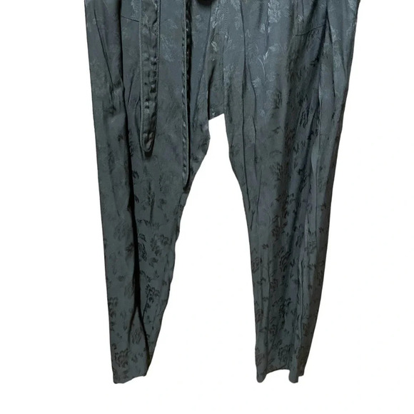 THE GREAT. The Convertible Floral Jacquard Crop Trousers Black Size 2 / US M - Picture 6 of 12